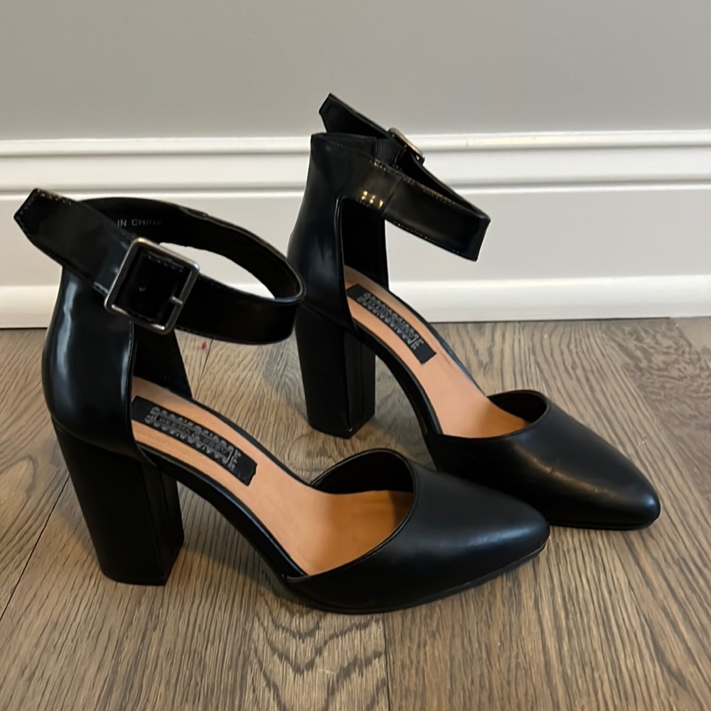 Deena & Ozzy ankle strap heels